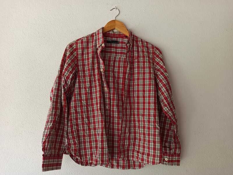 Camisa Quebramar vermelha e branca ao xadrez