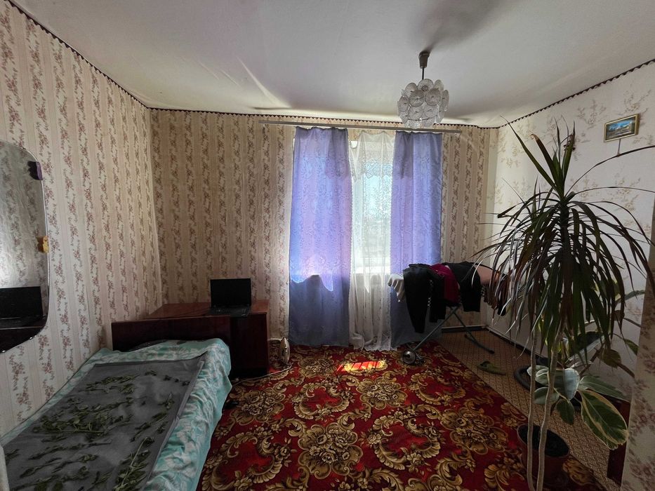 Продам 3 к. квартиру,р-н " 7-вітрів",вул.Клубна,99