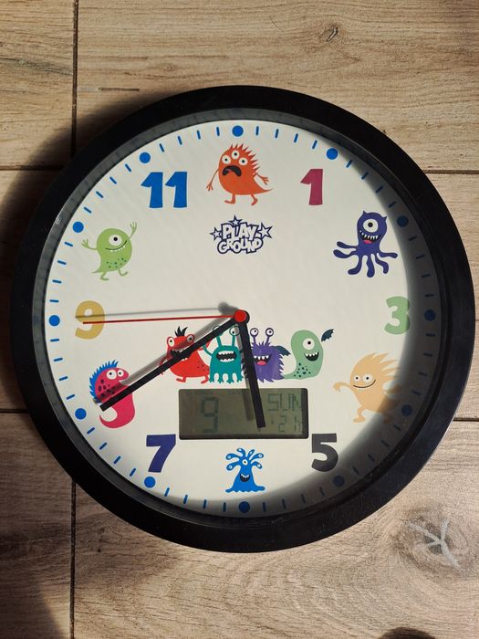 Zegar ścienny dzieciecy