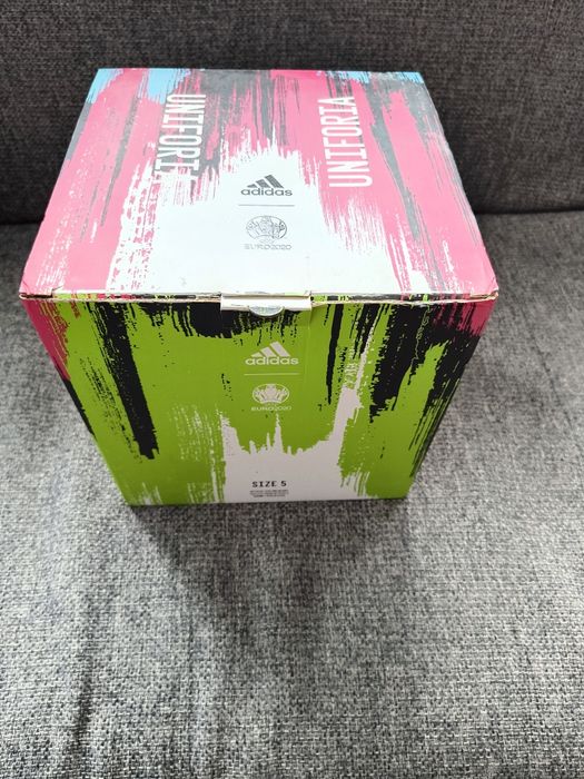 Piłka nożna Adidas