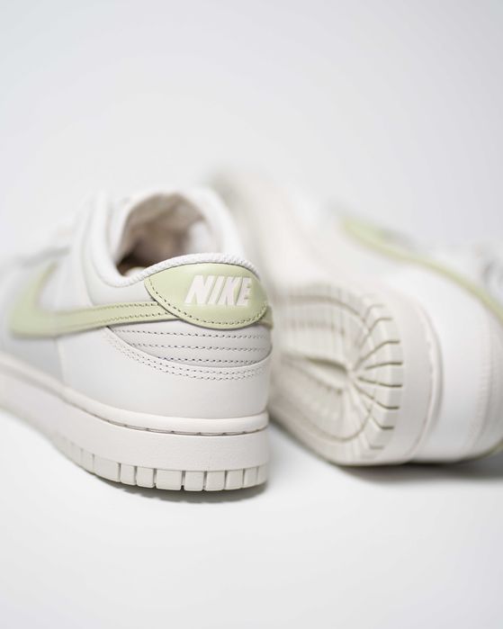 Жіночі кросівки Nike Dunk Low IB3484-001 Light Bone/Light Army кремові