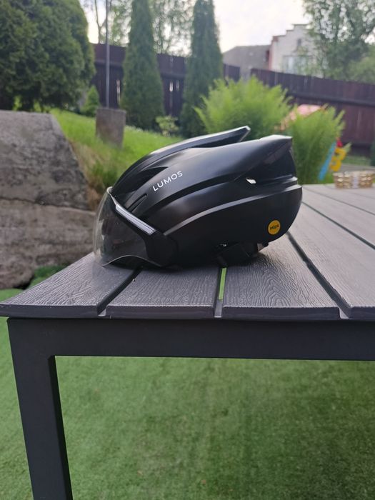 LUMOS  ultra ebike mips kas rowerowy