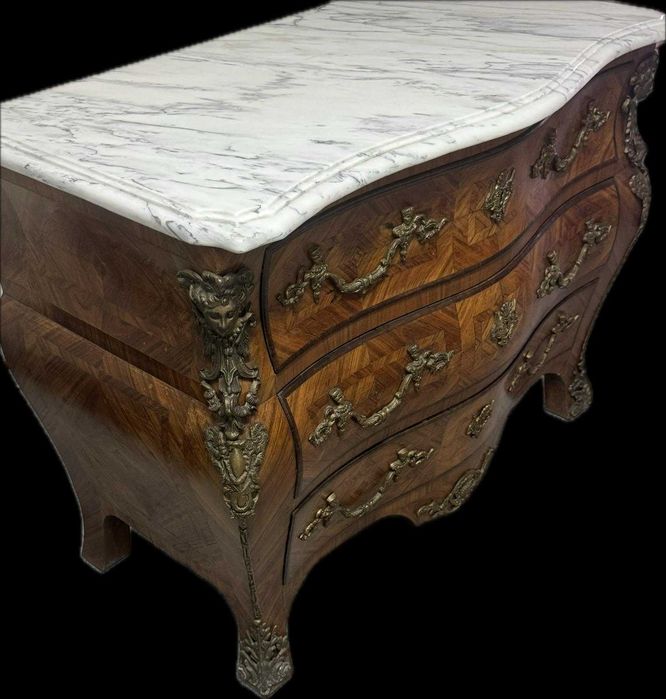 Cómoda estilo Luis XV, com mármore