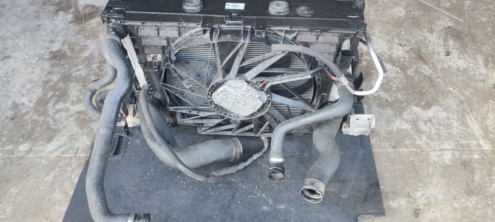 Komplet chłodnic wentylator BMW F10 f11 2.0 d