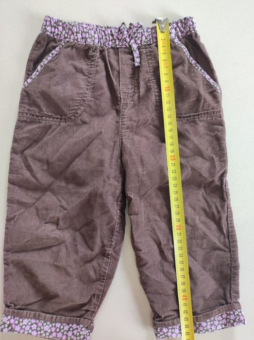 Miękkie sztruksy dla dziewczynki 24 mce