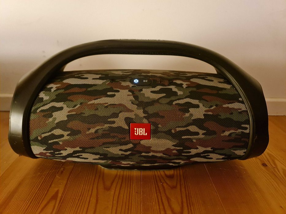 Duas Colunas JBL Boombox Verde Camuflado