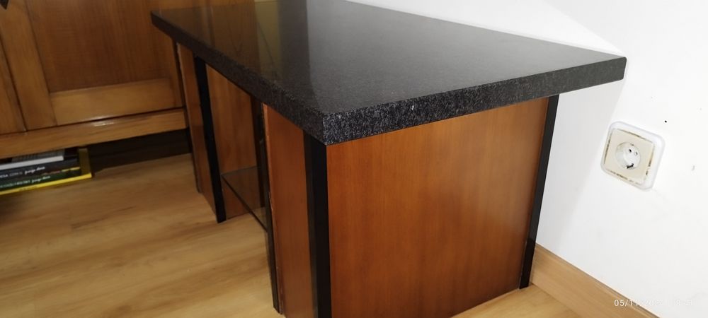 Mesa de centro  em excelente estado.