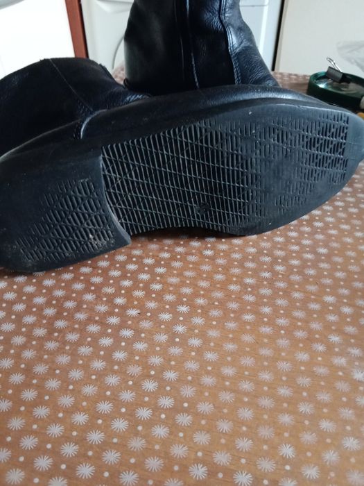 Продам  полусапожки кожа