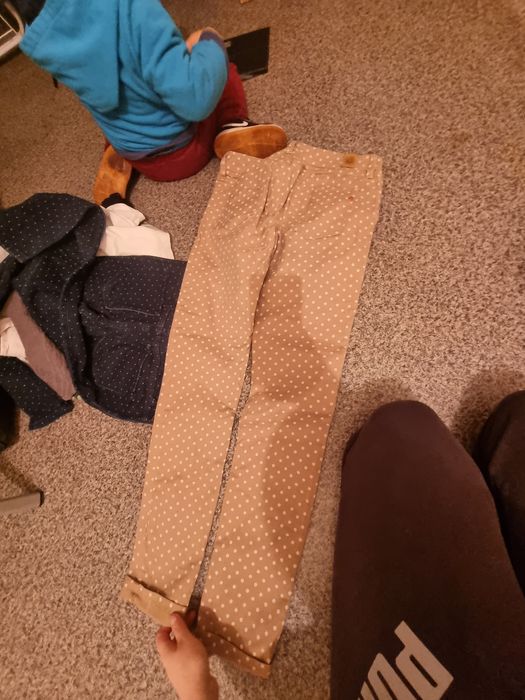 spodnie wypadają na xs/s