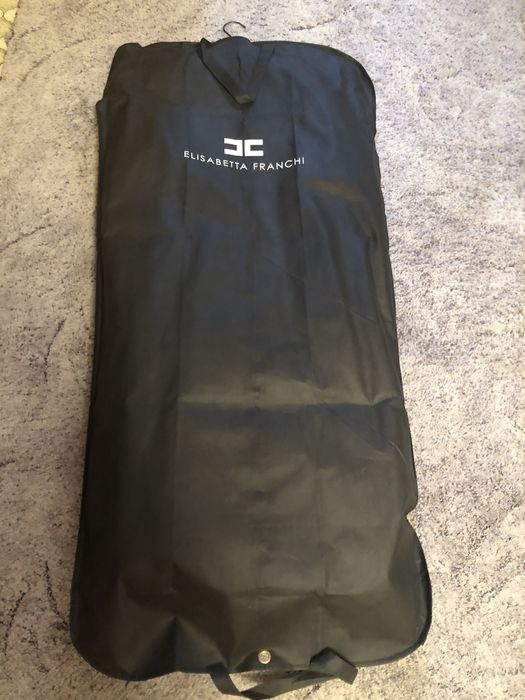 Пуховик   Elisabetta Franchi