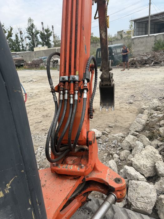 Екскаватор Hitachi ex30