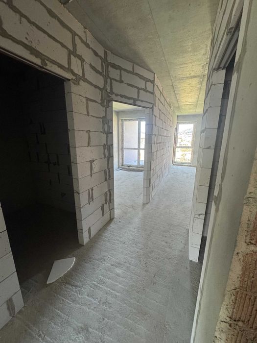 Продаж 2 кімнатна 55 мкв Львів Винники 7 секція 3 поверх