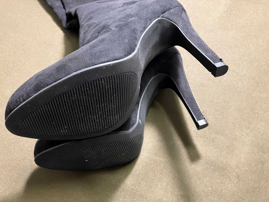 Czarne zamszowe bardzo długie kozaki Catwalk r.37