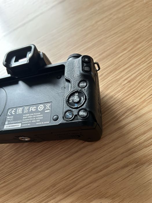 Canon EOS M50 + 15-45mm IS STM | 2x Aku | Stan BDB!