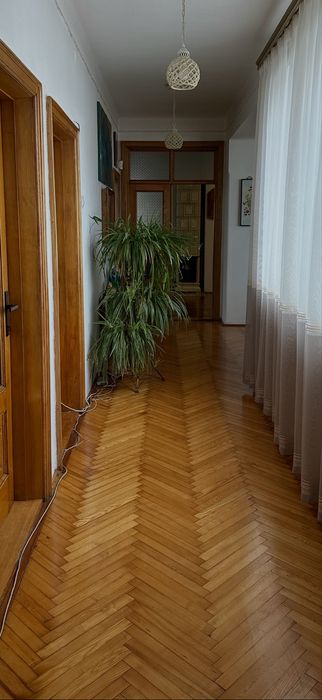 продається будинок