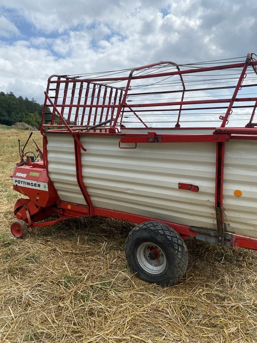 Przyczepa samozbierajaca pöttinger pony