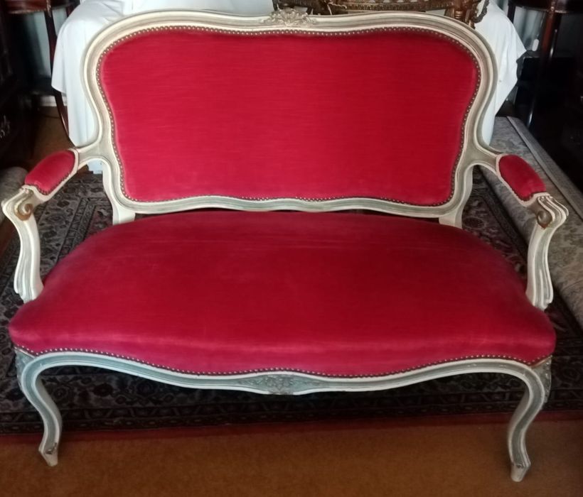 Canapé em Veludo Estilo Luís XV (2 lugares)
Estilo Luís XV / 380€