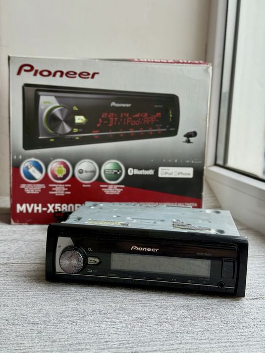 Магнитола Pioneer MVH-X580BT