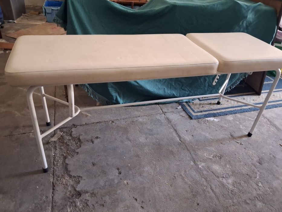 Marquesa estética/massagem  impecável