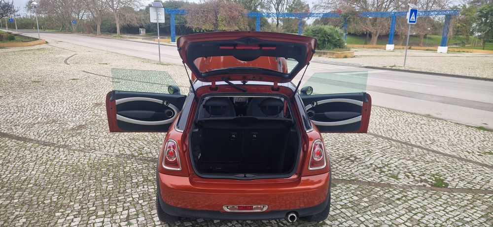 Mini Cooper D  R56-112CV