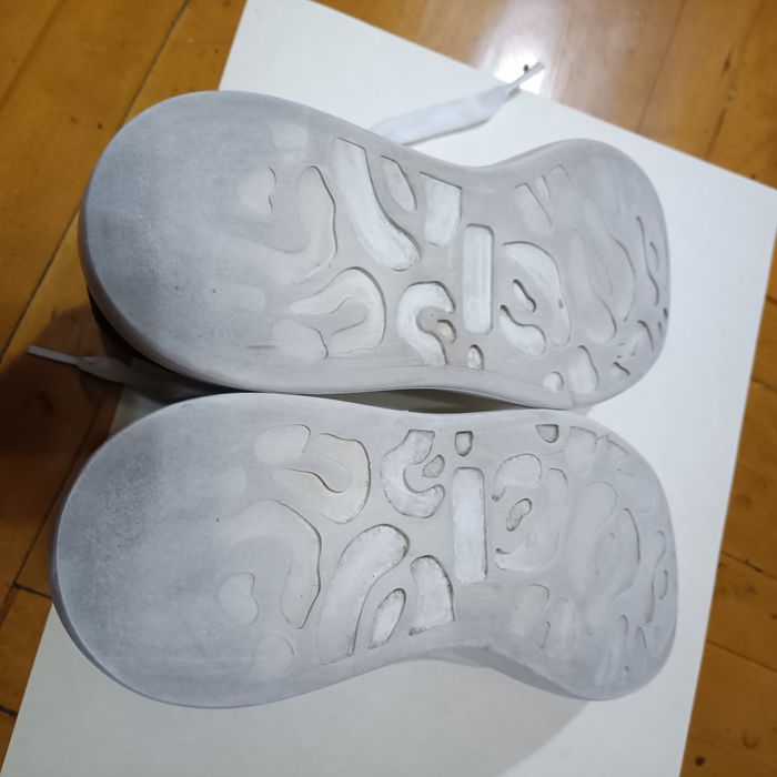 Продам жіночі кросівки Alexander McQueen 37 р.