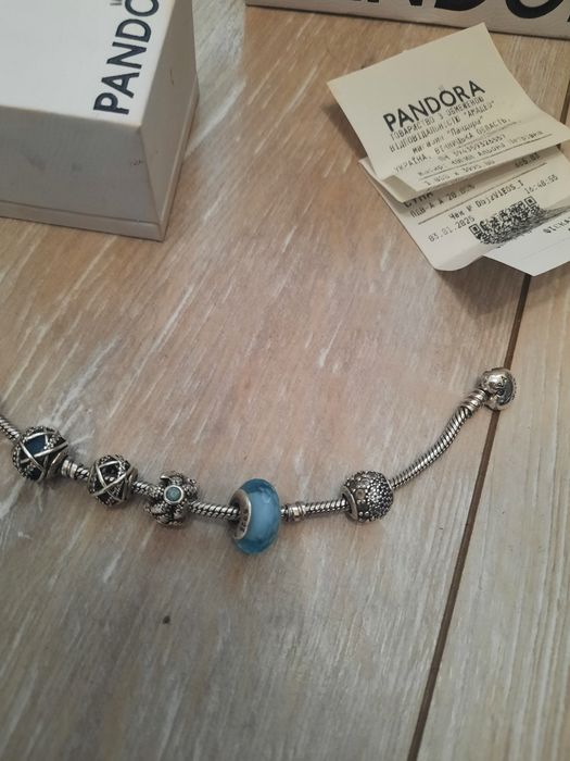 Браслет PANDORA .Шарми