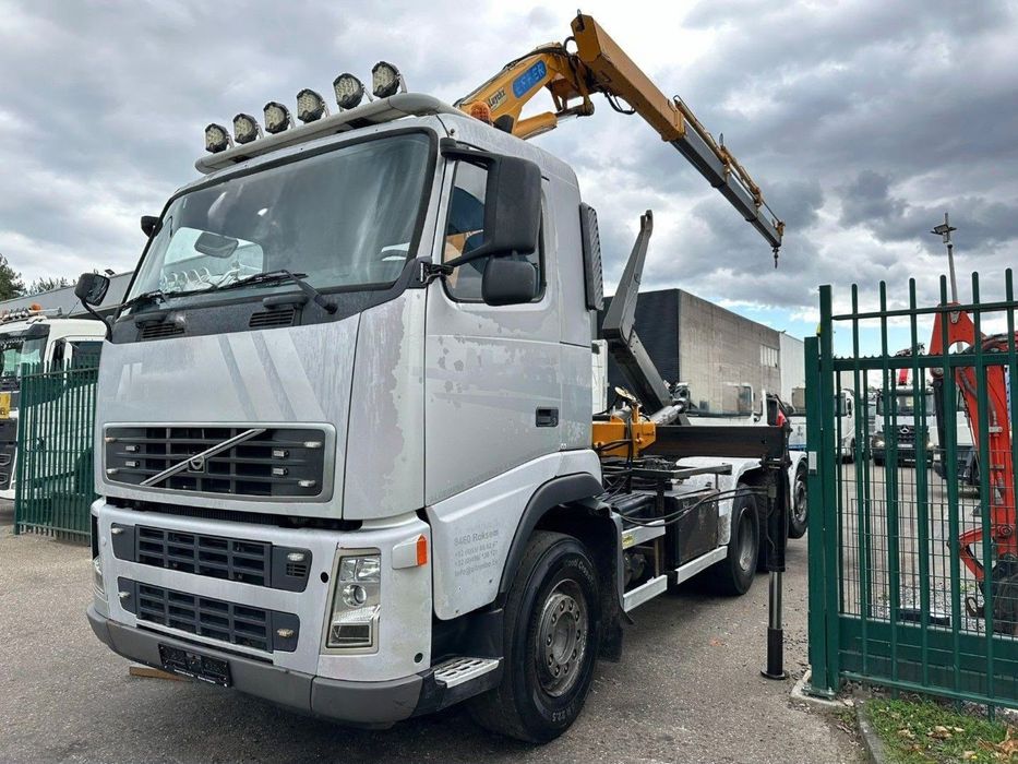 VOLVO FH420 8x4 Grua EFFER 245-3 Com RadioComando  e Amplirroll Apenas 530.000km ###OPORTUNIDADE###