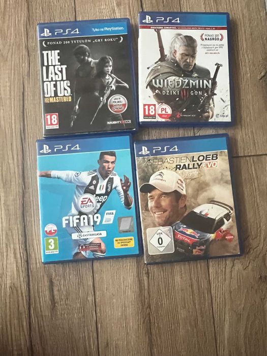 Playstation 4 Pro - Używane + gry i kamerka