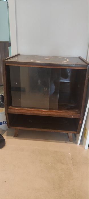 Stolik pod TV z okresu prl