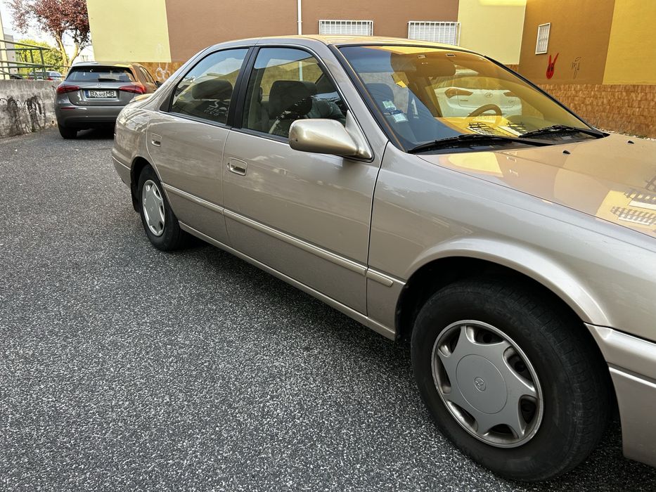 Toyota Camry 2.2