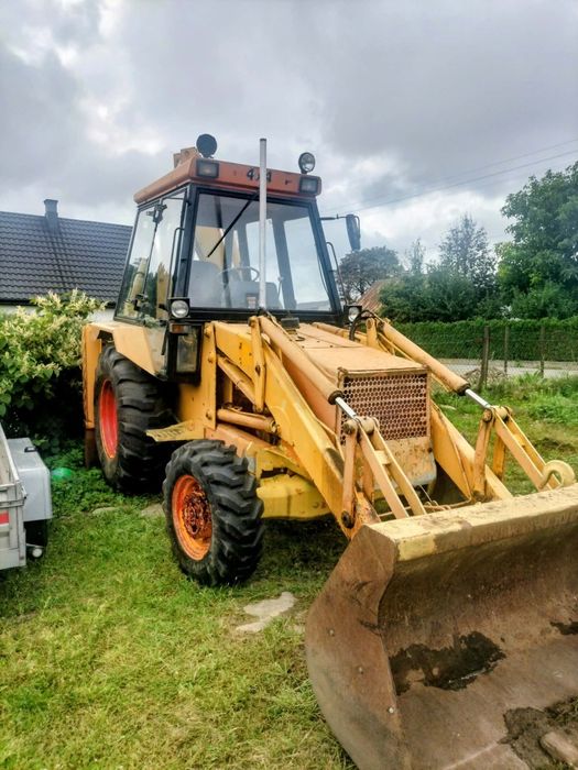 Koparko ładowarka JCB