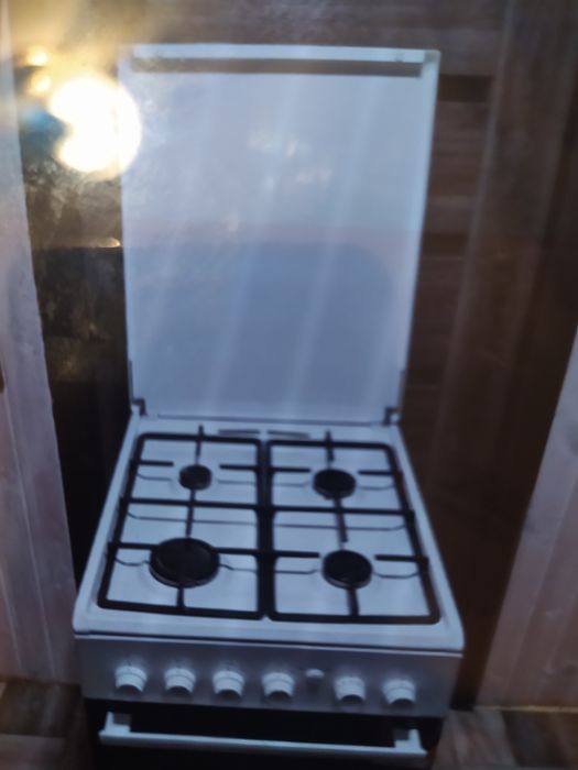 Газова плита Electrolux