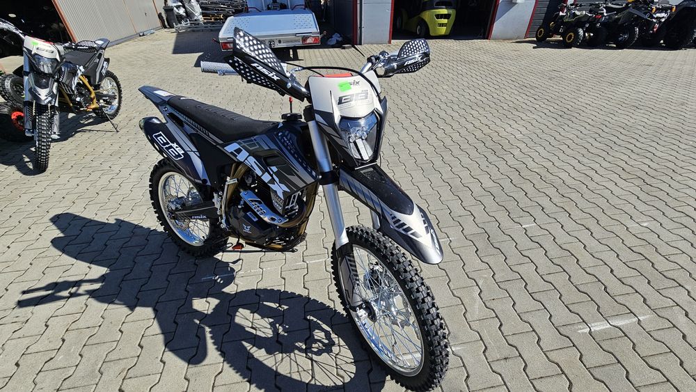 Cross ASIX XB88 250/ 300cc Raty na dowod