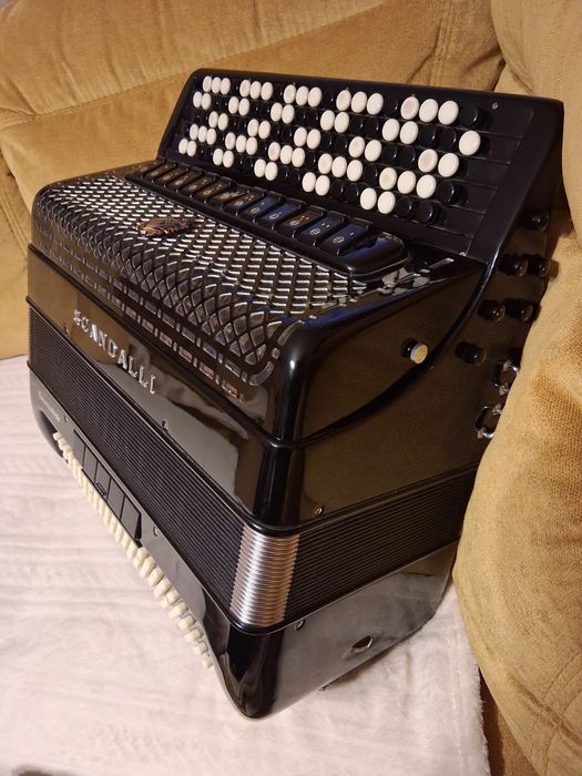 Akordeon Scandalli BJC 442