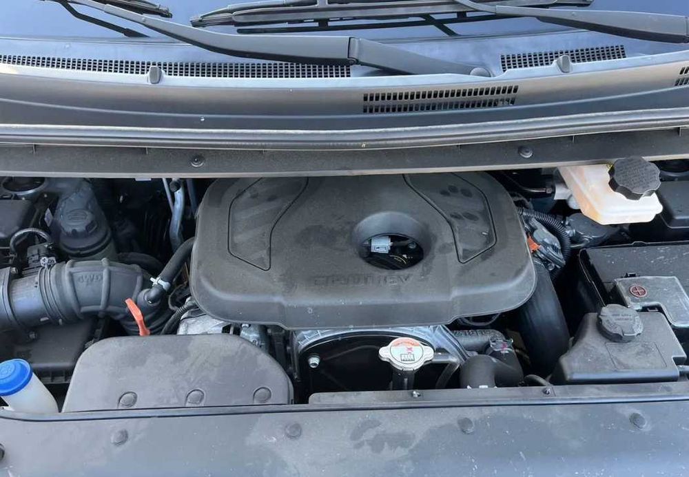 Hyundai Grand Starex  2020