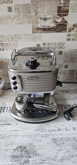 Кавоварка DeLonghi ECZ 351

W