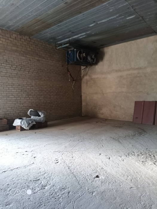 Продам складские помещения киевское шоссе, ,холодильный склад,ангар