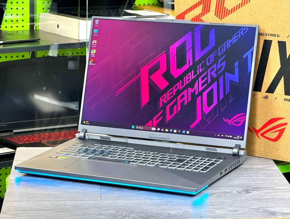 Повністю НОВИЙ / Asus Rog Strix G18 G814F / RTX 5070 / AMD Ryzen 9 9955Hx
