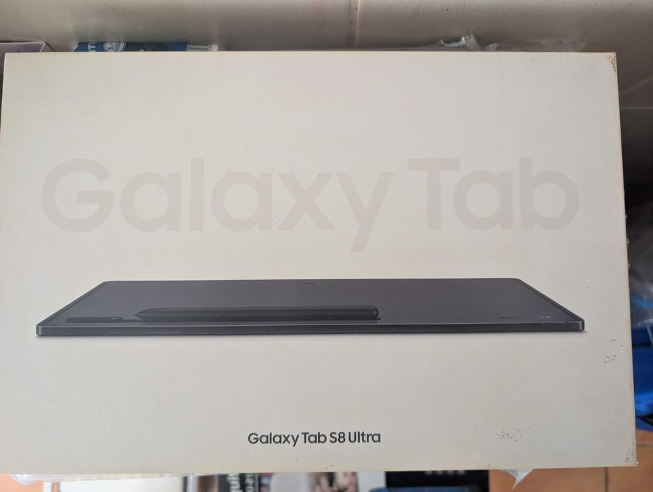 Tablet Samsung Galaxy Tab S8 Ultra 14,6 polegadas com S Pen e caixa