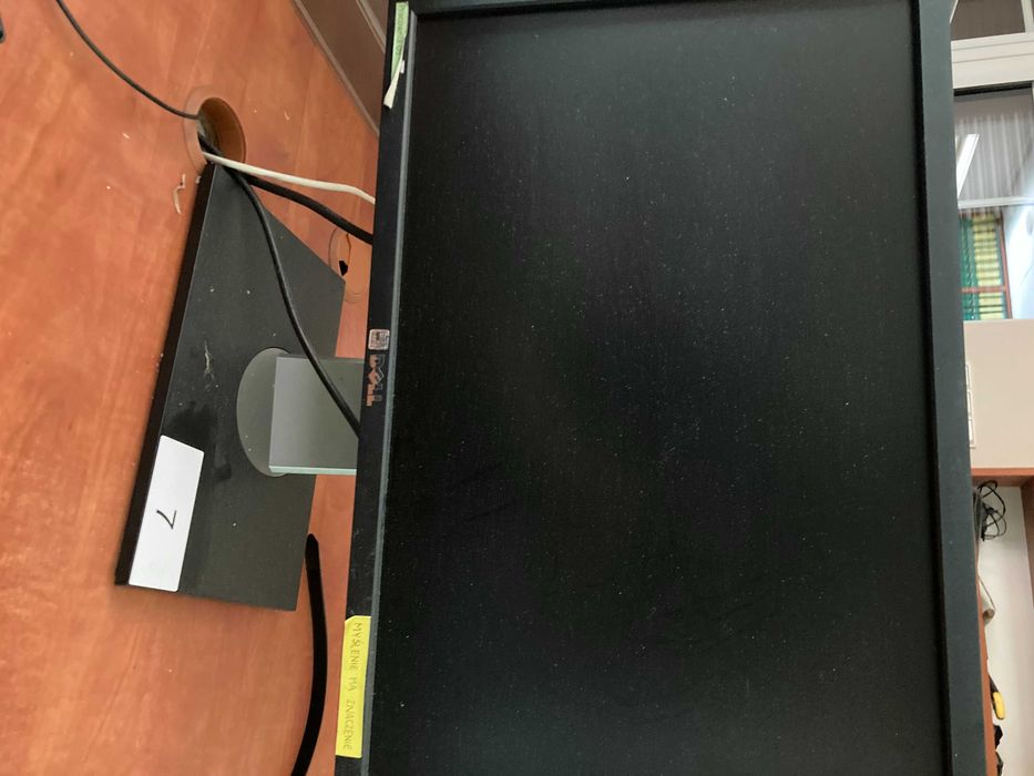 Syndyk sprzeda Zestaw komputerowy biurowy monitor i akcesoria