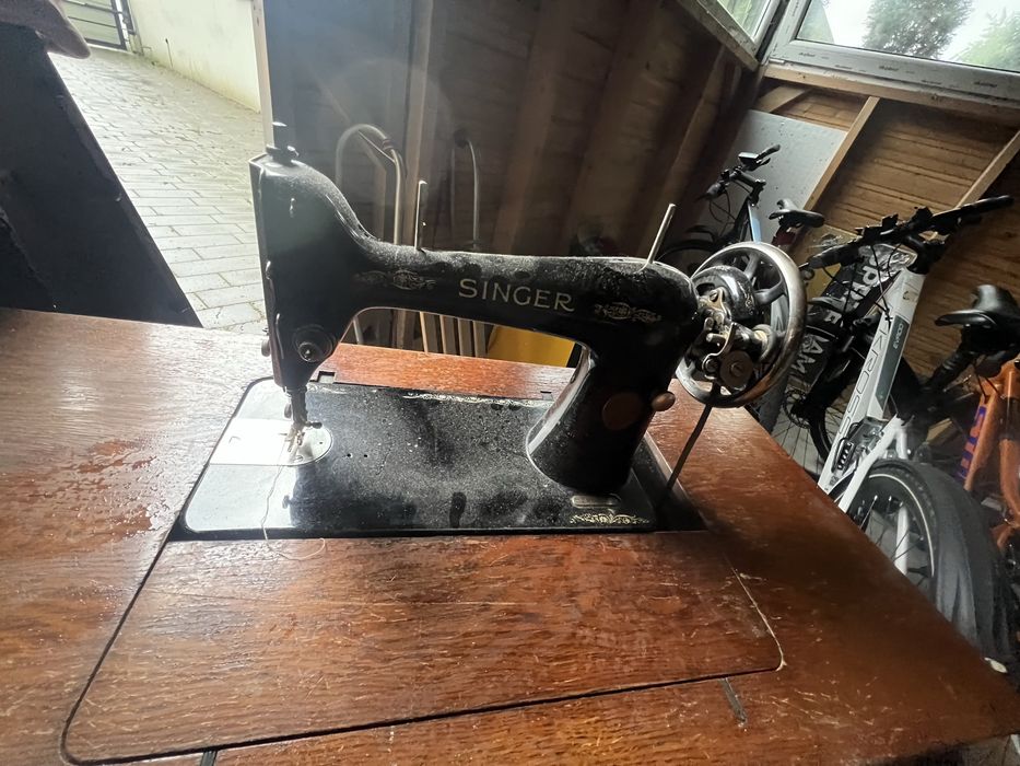 Maszyna singer  sprzedam 160