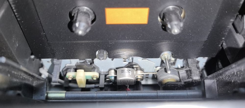 Касетний програвач Uher UCT-220