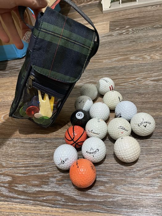 Мячи для гольфа и аксессуары для гольфа