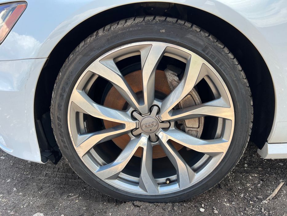 Двері четверть поріг  Audi A6 C7 3.0 TFSI запчастини шрот