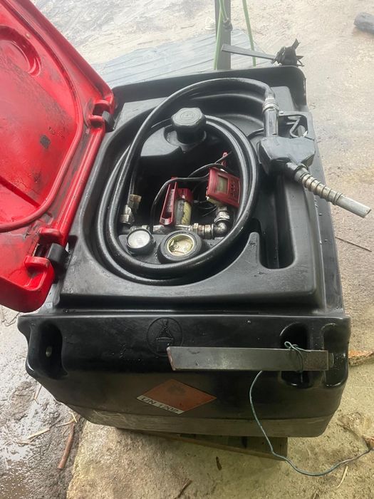 Deposito combustivel 300lt