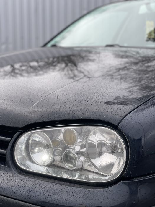 Volkswagen Golf IV 2000р 1.6mpi автомат газ/бензин