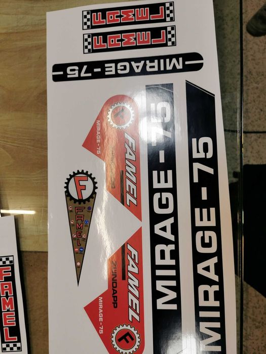 Autocolantes Famel mirage