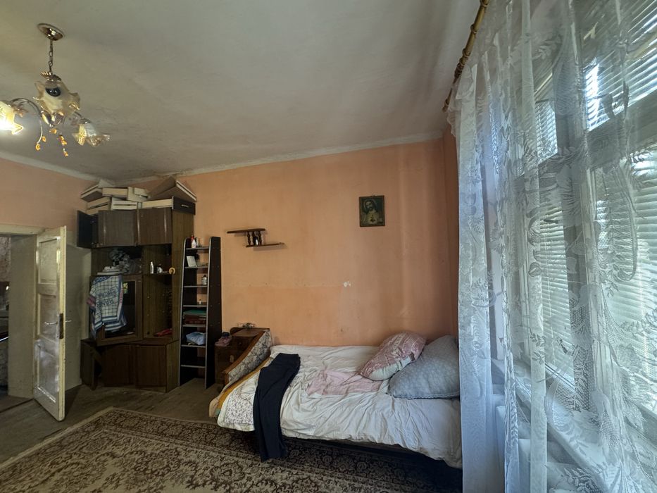 Продаж будинку з усіма комунікаціями