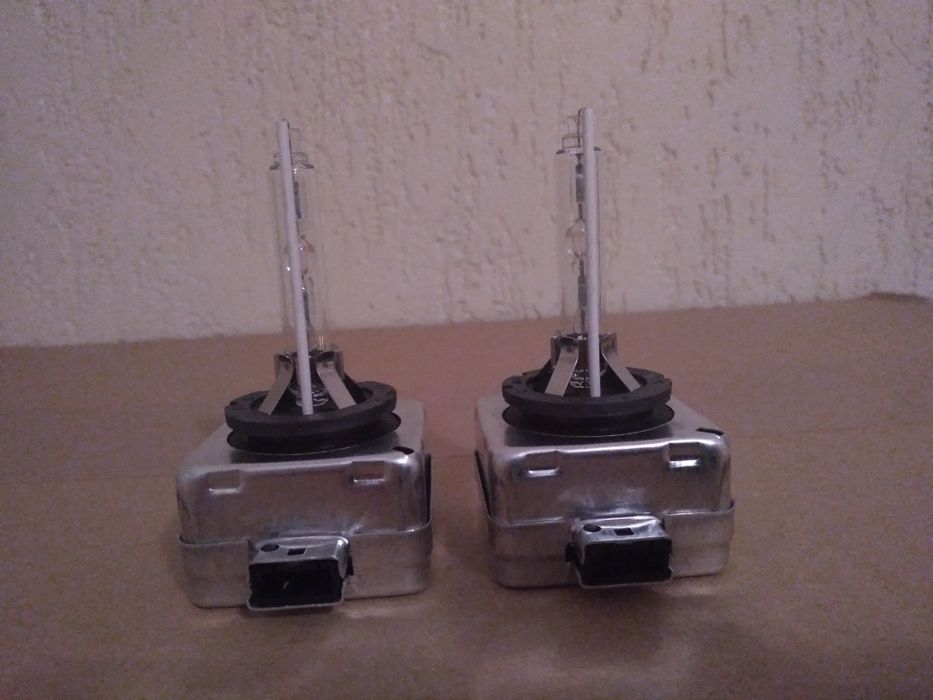 Kit / par Lâmpadas Xénon D1S 35W ( NOVAS )