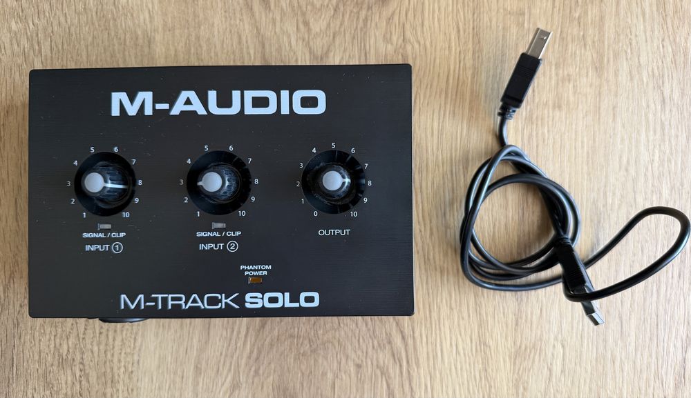 Placa de Som M-Audio M-Track Solo (Interface USB)